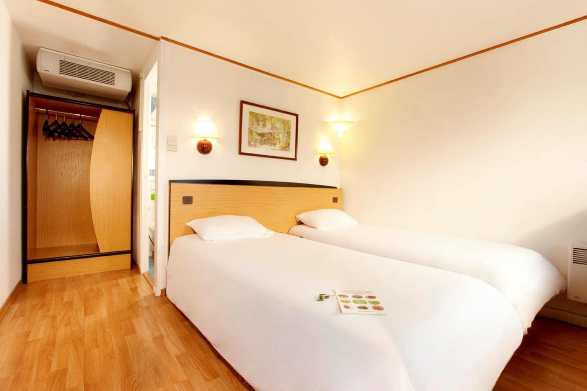 Campanile Bordeaux Ouest - Le Bouscat Hotel Exterior photo