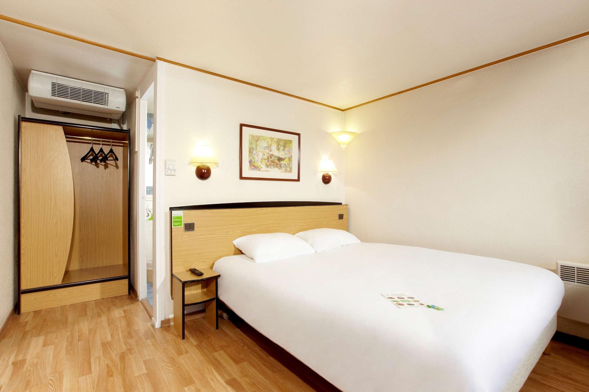 Campanile Bordeaux Ouest - Le Bouscat Hotel Exterior photo