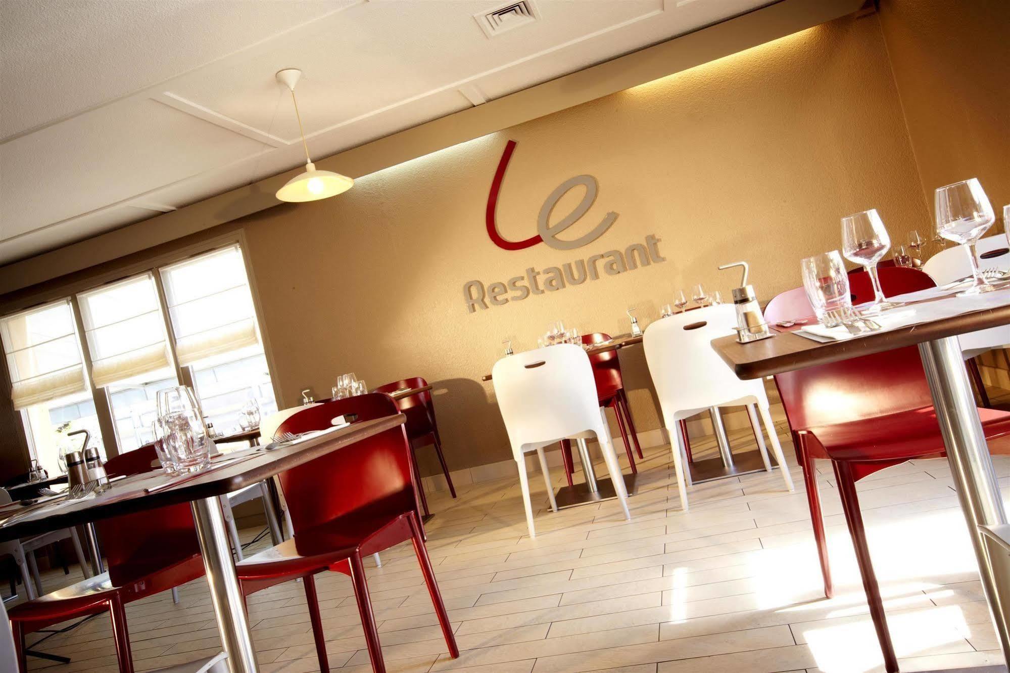 Campanile Bordeaux Ouest - Le Bouscat Hotel Restaurant photo