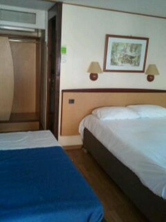 Campanile Bordeaux Ouest - Le Bouscat Hotel Exterior photo